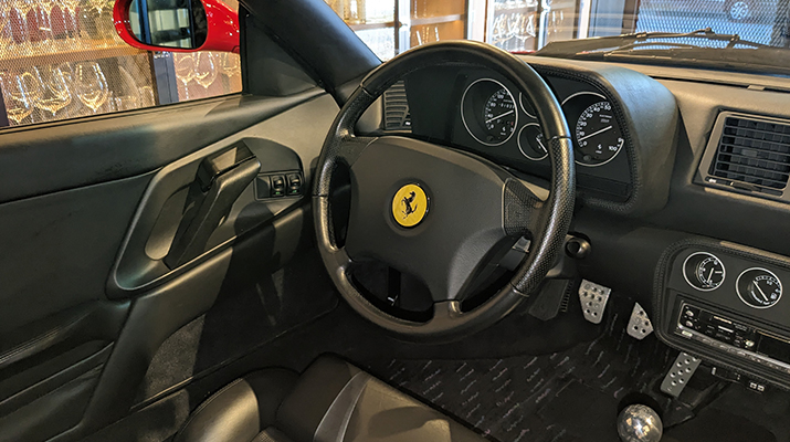 非売品フェラーリ×コーンズ ロゴ入り ワンプレート皿 ナフキン付き コーンズ コーン看板 / 駐車禁止（No Parking） ロゴ印刷込み 表札・ネーム