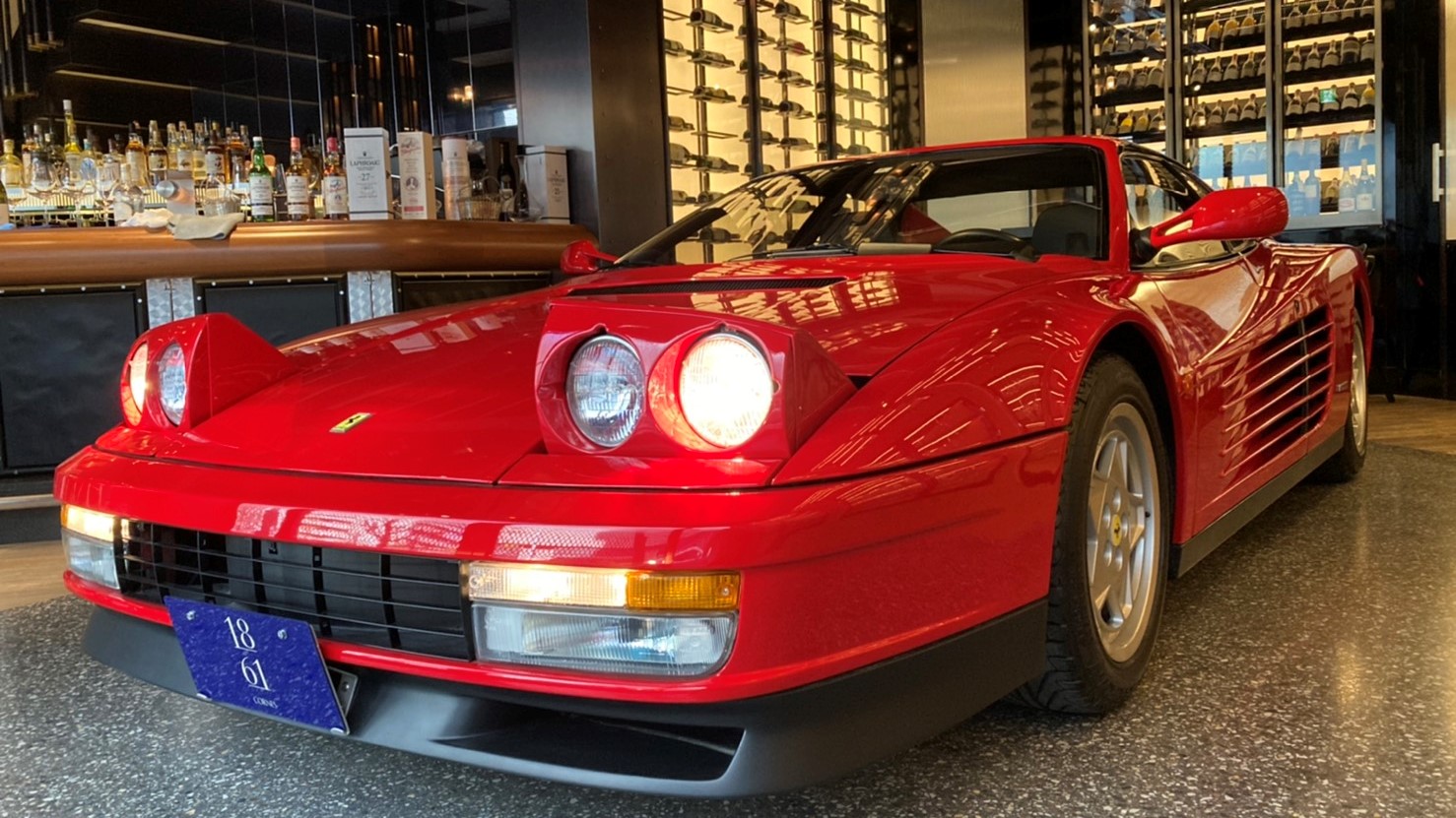 初代オーナーは元フェラーリF1レーサー！ 右ハンドルの1990年式